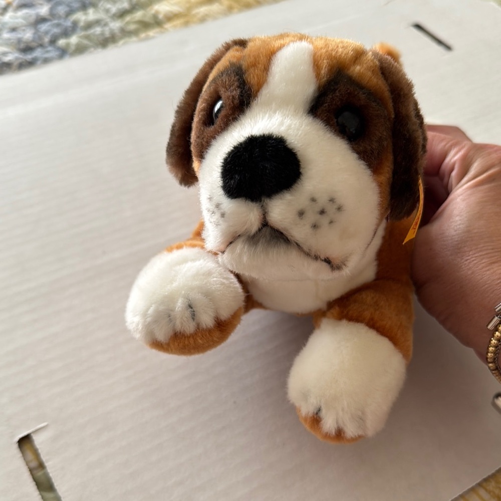 Steiff Boxer Saint Bernard Puppy FAO Schwarz American Kennel Club 2004